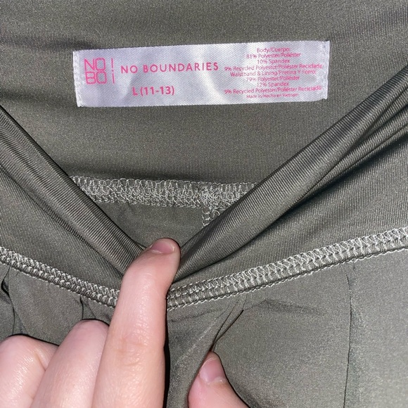 green athletic skirt / swim skirt size L (11-13) - Picture 3 of 4